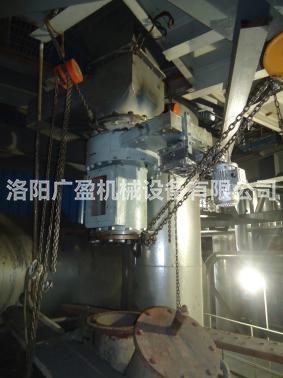 旋轉(zhuǎn)式煤倉清堵機(jī)